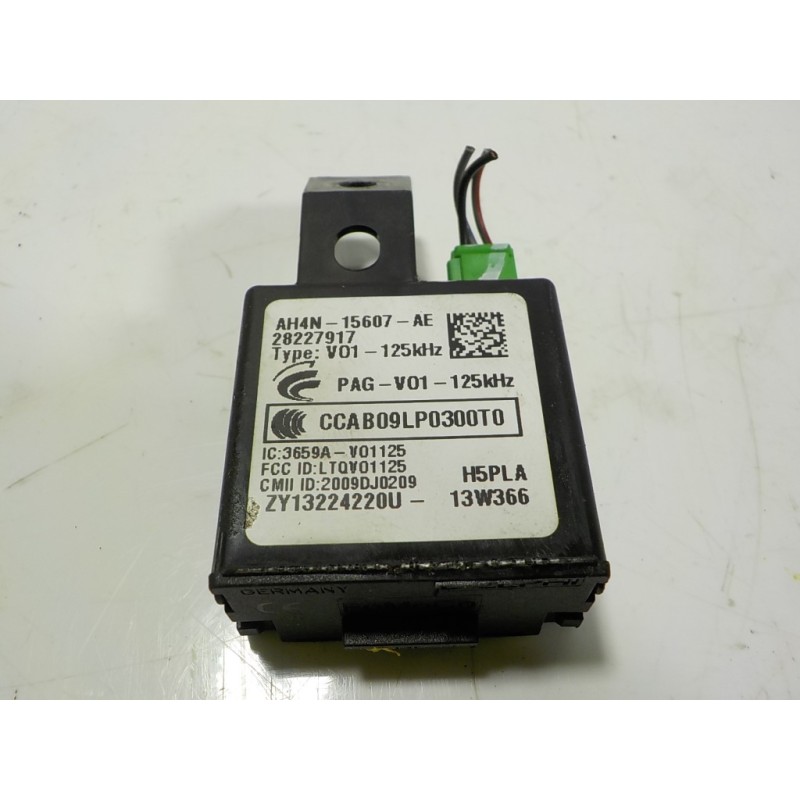 Recambio de modulo electronico para land rover range rover sport hse referencia OEM IAM LR020114 AH4N15607AE 