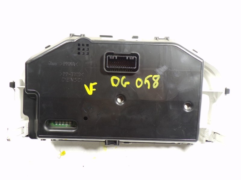 Recambio de cuadro instrumentos para mitsubishi space star (a00) 1.2 referencia OEM IAM 8100C315 8100C315 