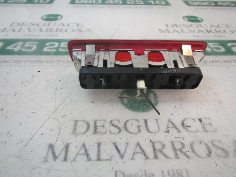 Recambio de piloto trasero central para peugeot bipper 1.4 hdi referencia OEM IAM   