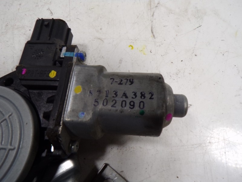 Recambio de elevalunas delantero derecho para mitsubishi space star (a00) 1.2 referencia OEM IAM 5713A318 57163A382 