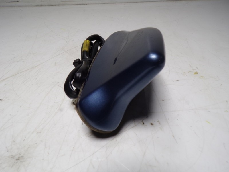 Recambio de antena para toyota auris touring sports (e18) hybrid active referencia OEM IAM 8630002510J1  