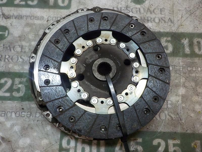 Recambio de kit embrague para renault megane iii berlina 5 p 1.2 16v referencia OEM IAM 302052098R  