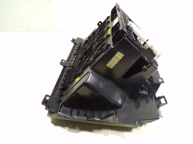 Recambio de guantera para land rover discovery sport 2.0 td4 cat referencia OEM IAM LR073427  