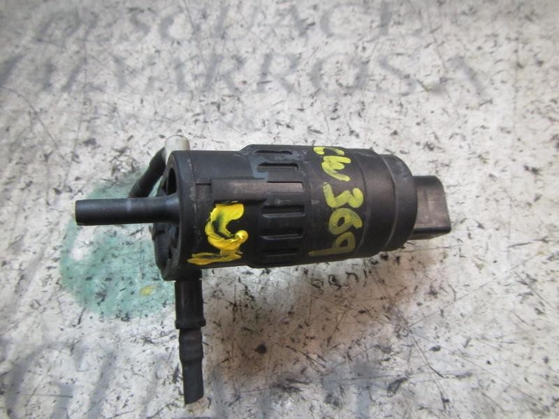 Recambio de bomba limpia para seat toledo (5p2) sport-up referencia OEM IAM 1K6955651 1K6955651 7005584