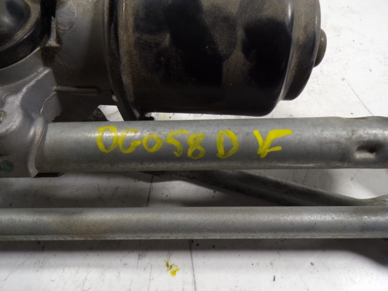 Recambio de motor limpia delantero para mitsubishi space star (a00) 1.2 referencia OEM IAM 8251A056  