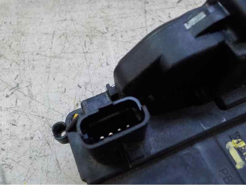 Recambio de cerradura puerta delantera izquierda para renault clio iii 1.2 16v referencia OEM IAM   