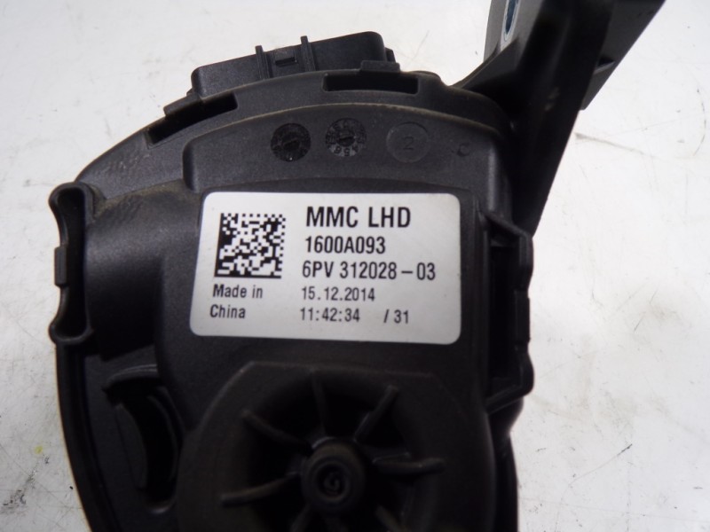 Recambio de potenciometro pedal para mitsubishi space star (a00) 1.2 referencia OEM IAM 1600A093 1600A093 6PV31202803