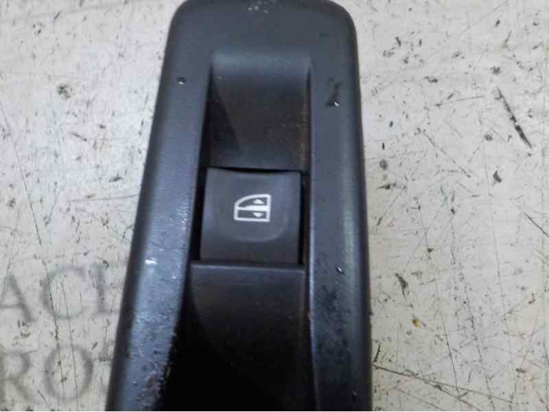 Recambio de mando elevalunas trasero izquierdo para renault scenic iii 1.5 dci diesel referencia OEM IAM 254010003R  