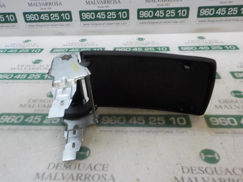 Recambio de apoyabrazos central para volkswagen passat variant (3c5) 2.0 tdi referencia OEM IAM 3C0864211B17U 3C0864207M 