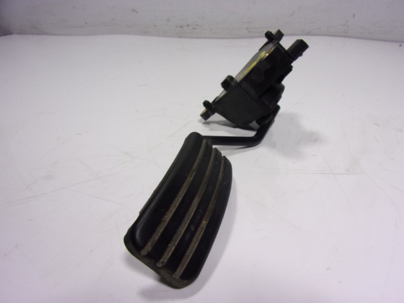 Recambio de potenciometro pedal para renault kangoo 1.5 dci diesel fap referencia OEM IAM  8200436878 