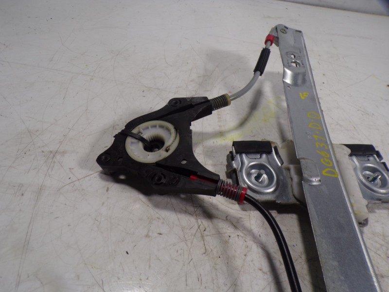 Recambio de elevalunas delantero derecho para ford fiesta (ccn) 1.0 ecoboost cat referencia OEM IAM 1837993  