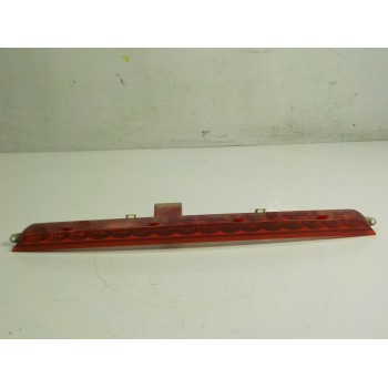 PILOTO TRASERO CENTRAL A1668200056 