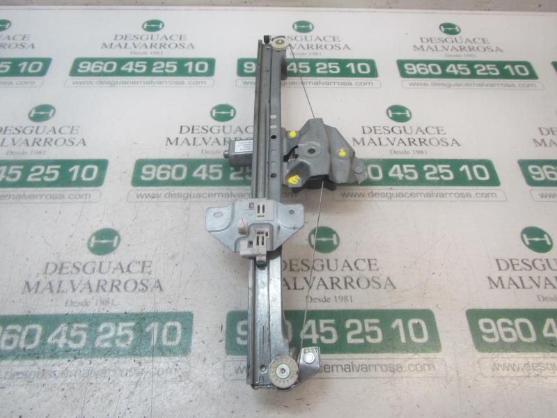 Recambio de elevalunas delantero derecho para dacia dokker express ambiance referencia OEM IAM 807209071R 128001071E 