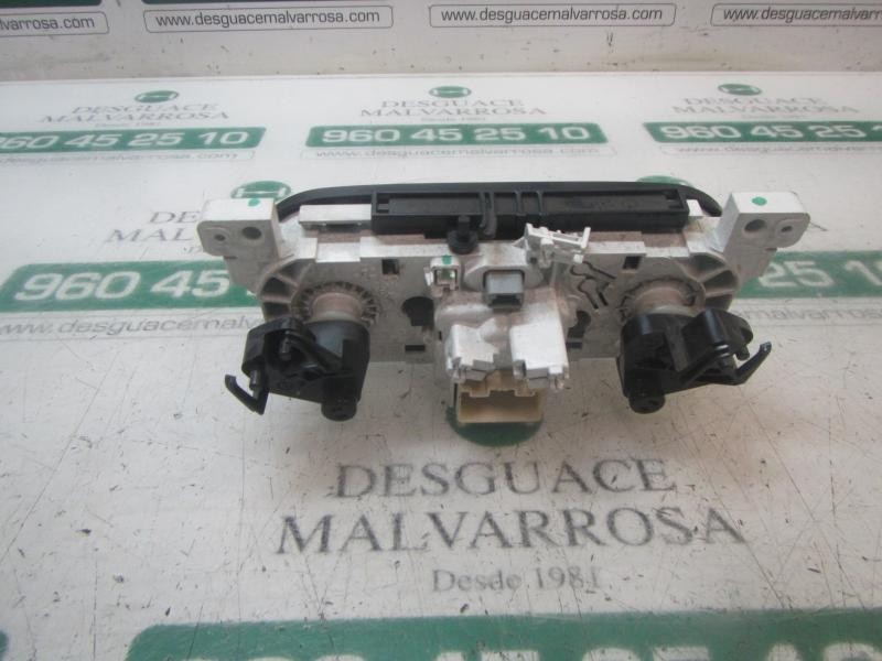 Recambio de mando calefaccion / aire acondicionado para dacia dokker express ambiance referencia OEM IAM 275101988R 5P3743000 
