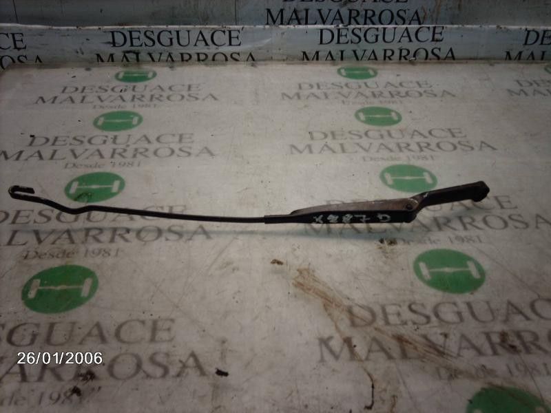 Recambio de brazo limpia delantero derecho para opel vectra b berlina cd referencia OEM IAM   