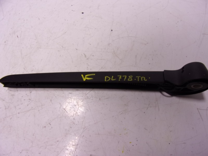 Recambio de brazo limpia trasero para audi a1 (8xk) 1.0 tfsi referencia OEM IAM 8R09554071P9  