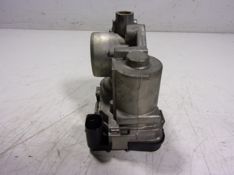 Recambio de caja mariposa para audi a1 (8xk) 1.0 tfsi referencia OEM IAM 04C133062C 04C133062C 