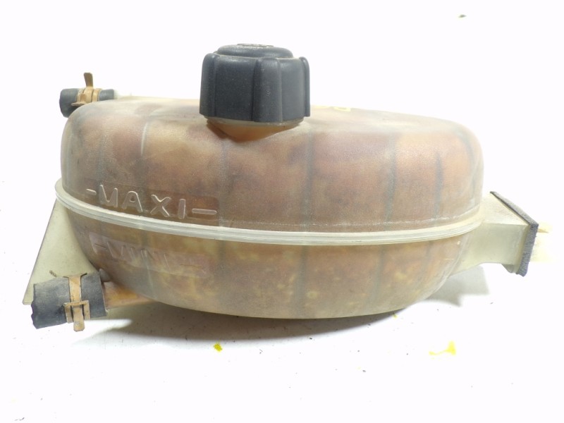 Recambio de deposito expansion para renault trafic caja cerrada (ab 4.01) 1.9 diesel referencia OEM IAM   