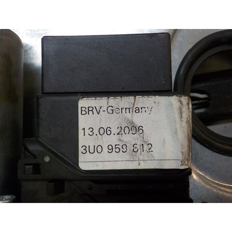 Recambio de elevalunas trasero derecho para skoda superb (3u4) 2.5 v6 tdi cat (bdg) referencia OEM IAM   