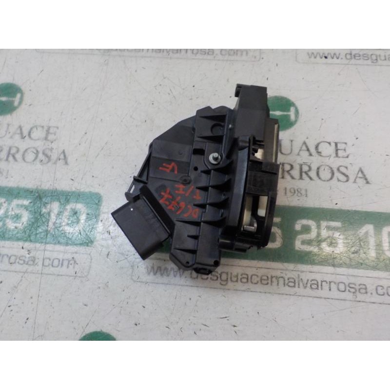 Recambio de cerradura puerta trasera izquierda para ford kuga (cbs) 2.0 tdci cat referencia OEM IAM 2099461  