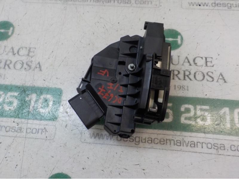 Recambio de cerradura puerta trasera izquierda para ford kuga (cbs) 2.0 tdci cat referencia OEM IAM 2099461  
