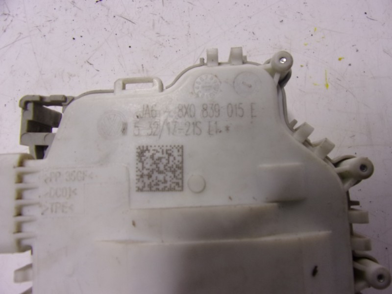 Recambio de cerradura puerta trasera izquierda para audi a1 (8xk) 1.0 tfsi referencia OEM IAM 8X0839015E 8X0839015E 