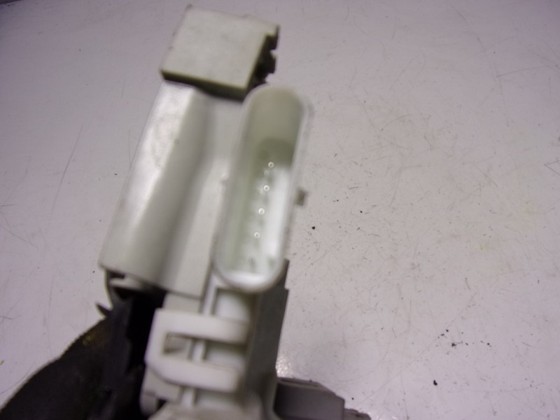 Recambio de cerradura puerta trasera izquierda para audi a1 (8xk) 1.0 tfsi referencia OEM IAM 8X0839015E 8X0839015E 