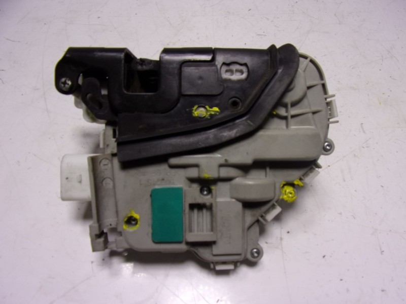 Recambio de cerradura puerta delantera izquierda para audi a1 (8xk) 1.0 tfsi referencia OEM IAM 8X1837015C 8X1837015C 