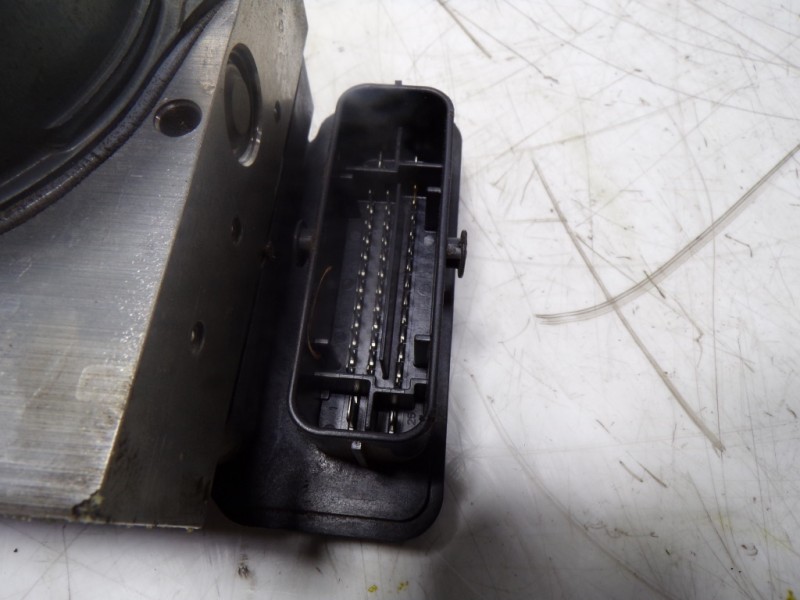 Recambio de abs para seat ibiza (6j5) 1.4tdi 55kw referencia OEM IAM 6C0614517NBEF 6C0614517K 