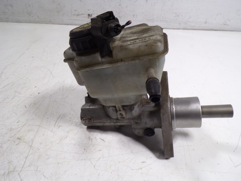 Recambio de bomba freno para volkswagen caddy furgón/kombi maxi kombi bmt referencia OEM IAM 1K1614019L 1K1611301 