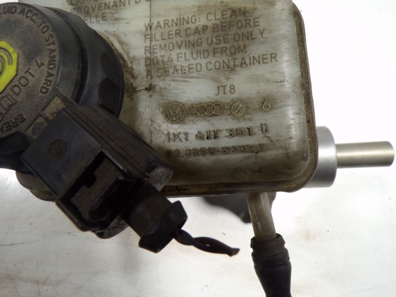 Recambio de bomba freno para volkswagen caddy furgón/kombi maxi kombi bmt referencia OEM IAM 1K1614019L 1K1611301 