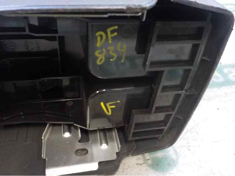 Recambio de apoyabrazos central para nissan x-trail (t31) 2.0 dci turbodiesel cat referencia OEM IAM 96910JG03B  