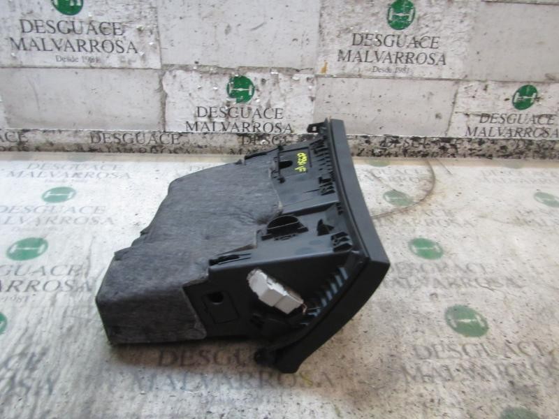 Recambio de guantera para peugeot 308 confort referencia OEM IAM   