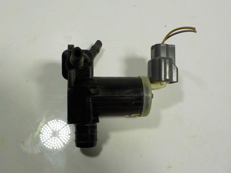 Recambio de bomba limpia para mazda 3 berlina (bp) evolution referencia OEM IAM  12V1908263A 