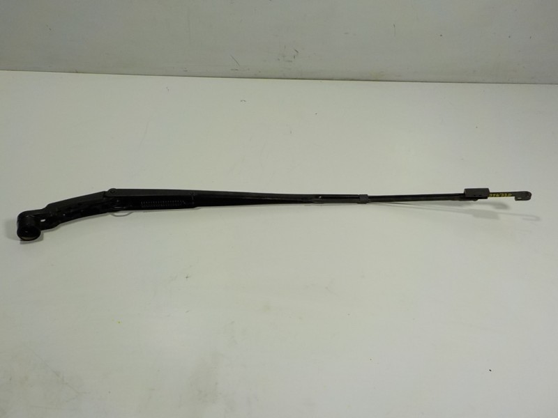 Recambio de brazo limpia delantero derecho para mazda 3 berlina (bp) evolution referencia OEM IAM   