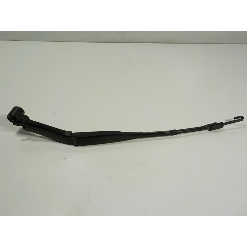 Recambio de brazo limpia delantero izquierdo para mazda 3 berlina (bp) evolution referencia OEM IAM   