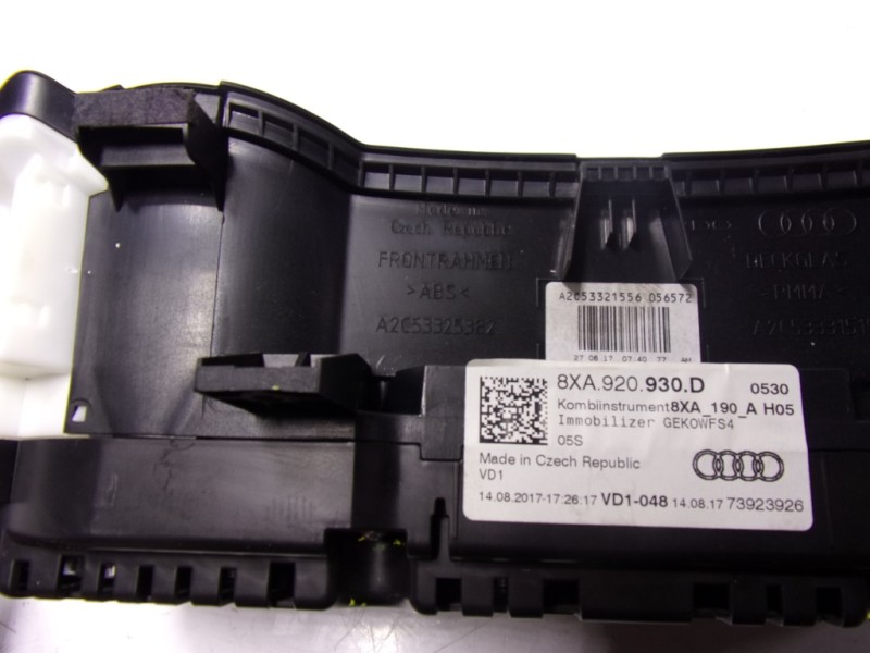 Recambio de cuadro instrumentos para audi a1 (8xk) 1.0 tfsi referencia OEM IAM 8XA920930D 8XA920930D 