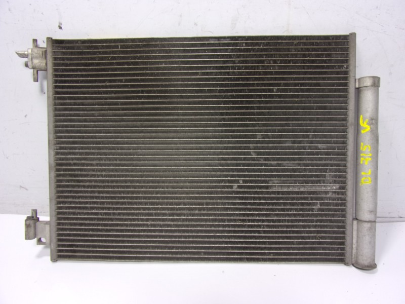 Recambio de condensador aire acondicionado para renault twingo iii 1.0 sce referencia OEM IAM 921001697R 921001697R 