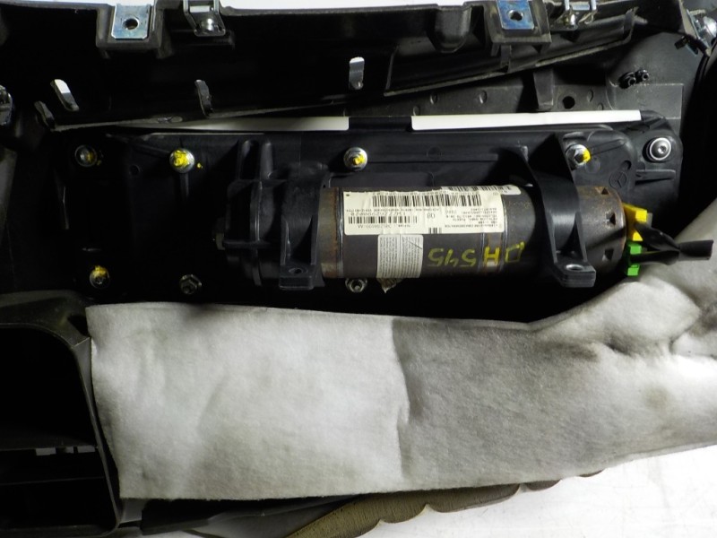 Recambio de salpicadero para mercedes-benz clase cls (w219) 3.0 cdi cat referencia OEM IAM A21968000879E44 2198600502 