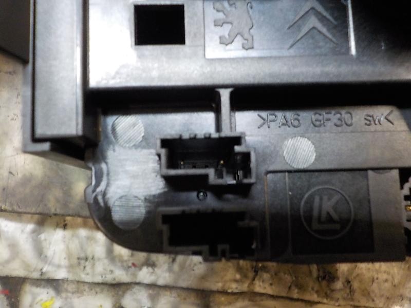 Recambio de mando luces para peugeot 508 access referencia OEM IAM 98082583ZD 98082583ZD 