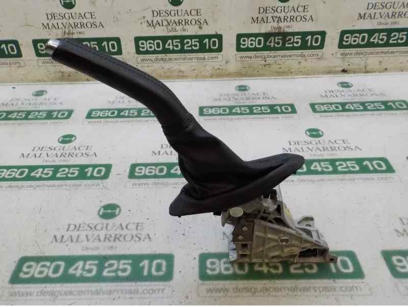 Recambio de palanca freno de mano para volvo v40 2.0 diesel cat referencia OEM IAM 31381647  