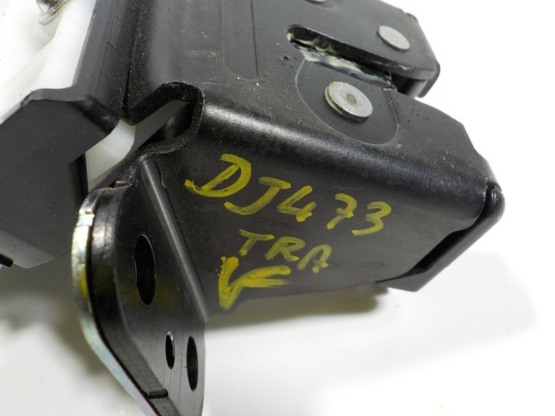 Recambio de cerradura maletero / porton para mazda 3 berlina (bp) evolution referencia OEM IAM   