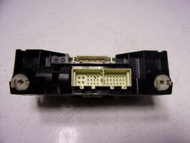 Recambio de mando calefaccion / aire acondicionado para audi a1 (8xk) 1.0 tfsi referencia OEM IAM 8XA820045A 8XA820045A 