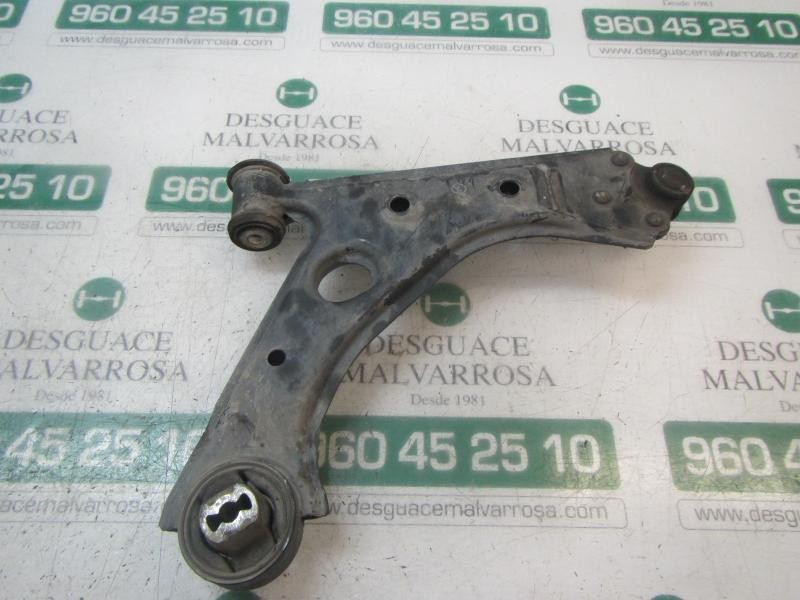 Recambio de brazo suspension inferior delantero izquierdo para peugeot bipper 1.4 hdi referencia OEM IAM   
