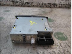 Recambio de sistema audio / radio cd para renault clio iii confort expression referencia OEM IAM    2