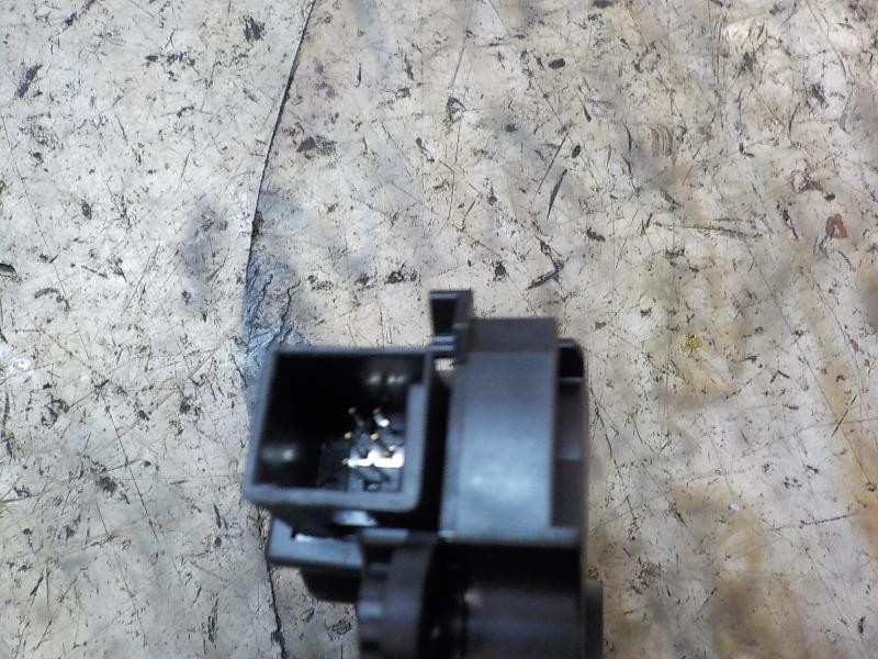 Recambio de motor apertura trampillas climatizador para peugeot 508 access referencia OEM IAM 6479E7  