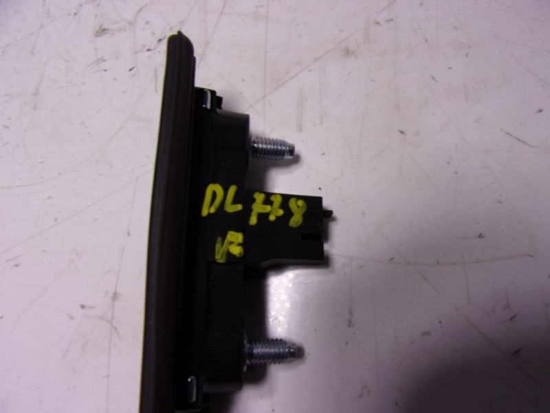 Recambio de maneta porton para audi a1 (8xk) 1.0 tfsi referencia OEM IAM 5J0827566E  