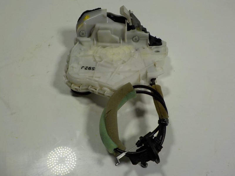 Recambio de cerradura puerta trasera izquierda para mazda 3 berlina (bp) evolution referencia OEM IAM  H30A290 