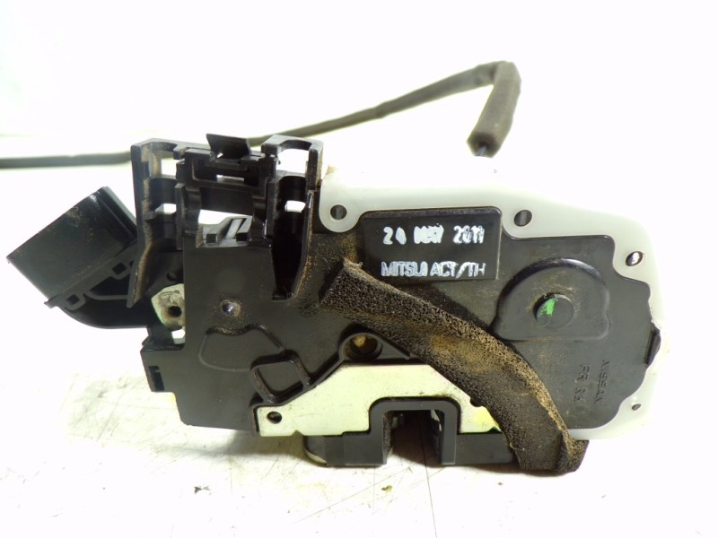 Recambio de cerradura puerta delantera derecha para nissan micra (k13) 1.2 cat referencia OEM IAM 805001HH0A Y2613510 Y2613510