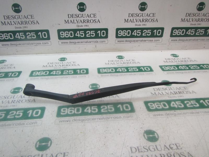 Recambio de brazo limpia delantero derecho para hyundai i10 classic referencia OEM IAM 983200X000  